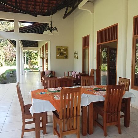 Kalibaru Guesthouse Rumah Senang מראה חיצוני תמונה