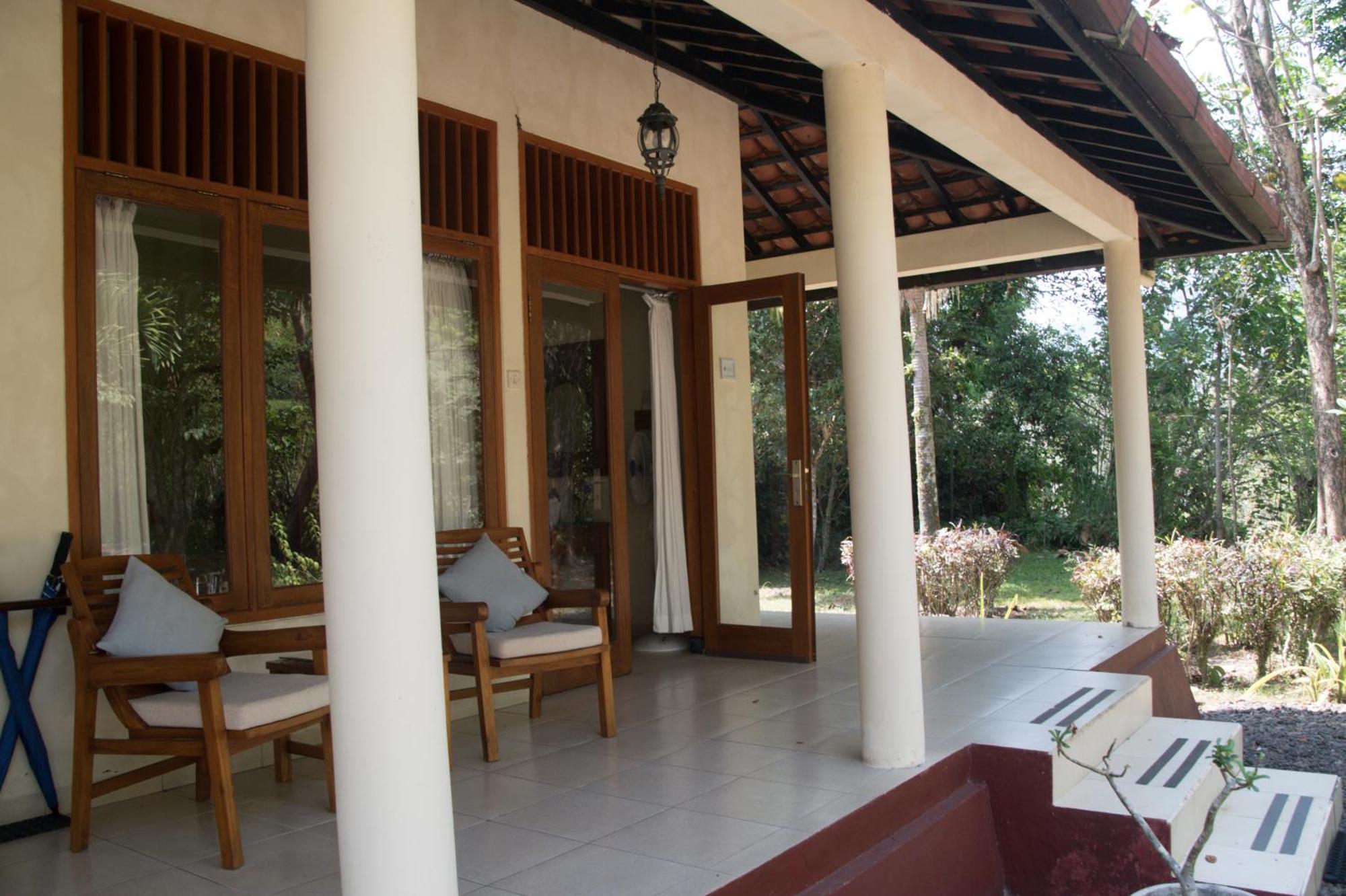 Kalibaru Guesthouse Rumah Senang מראה חיצוני תמונה