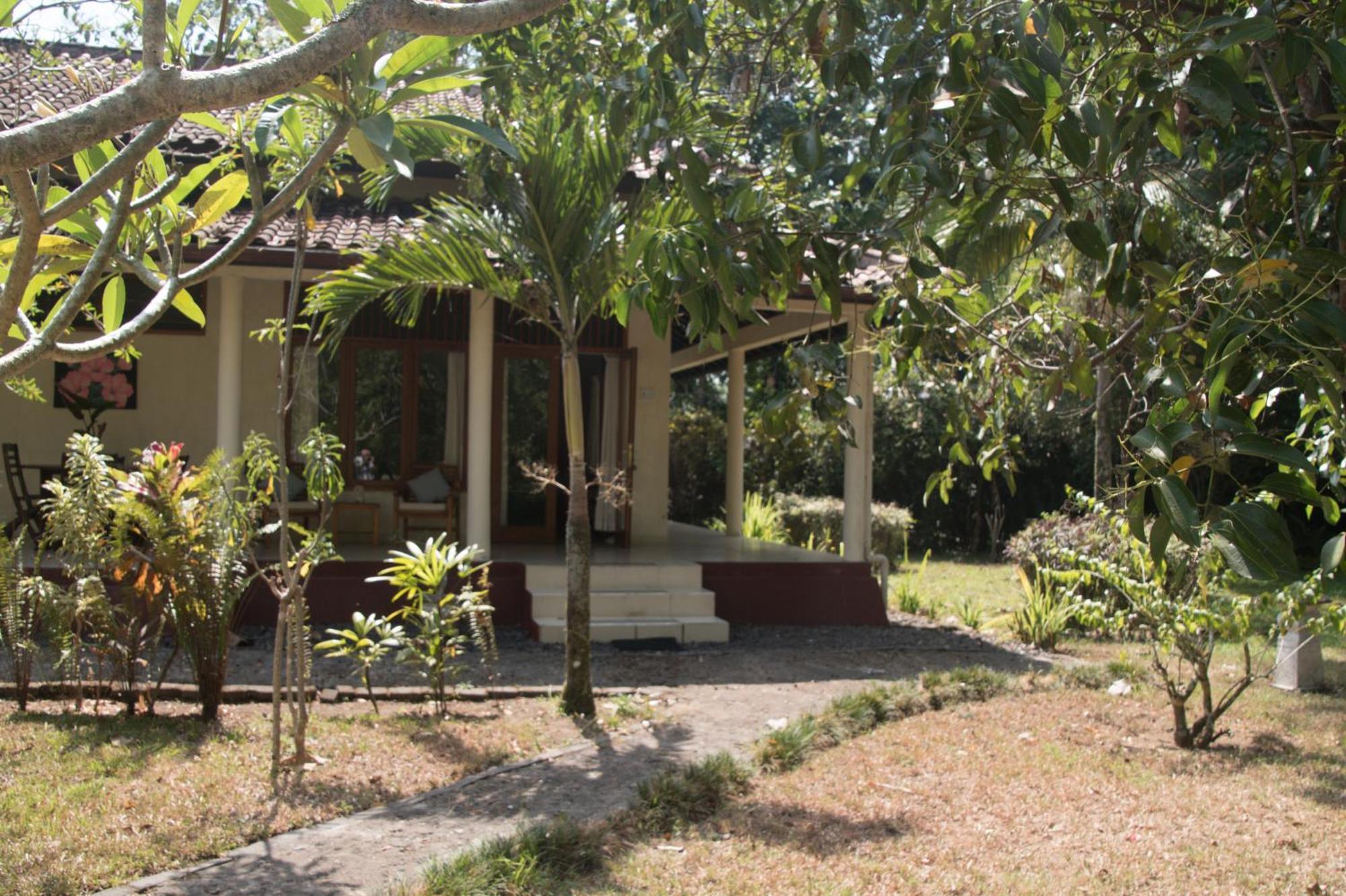 Kalibaru Guesthouse Rumah Senang מראה חיצוני תמונה