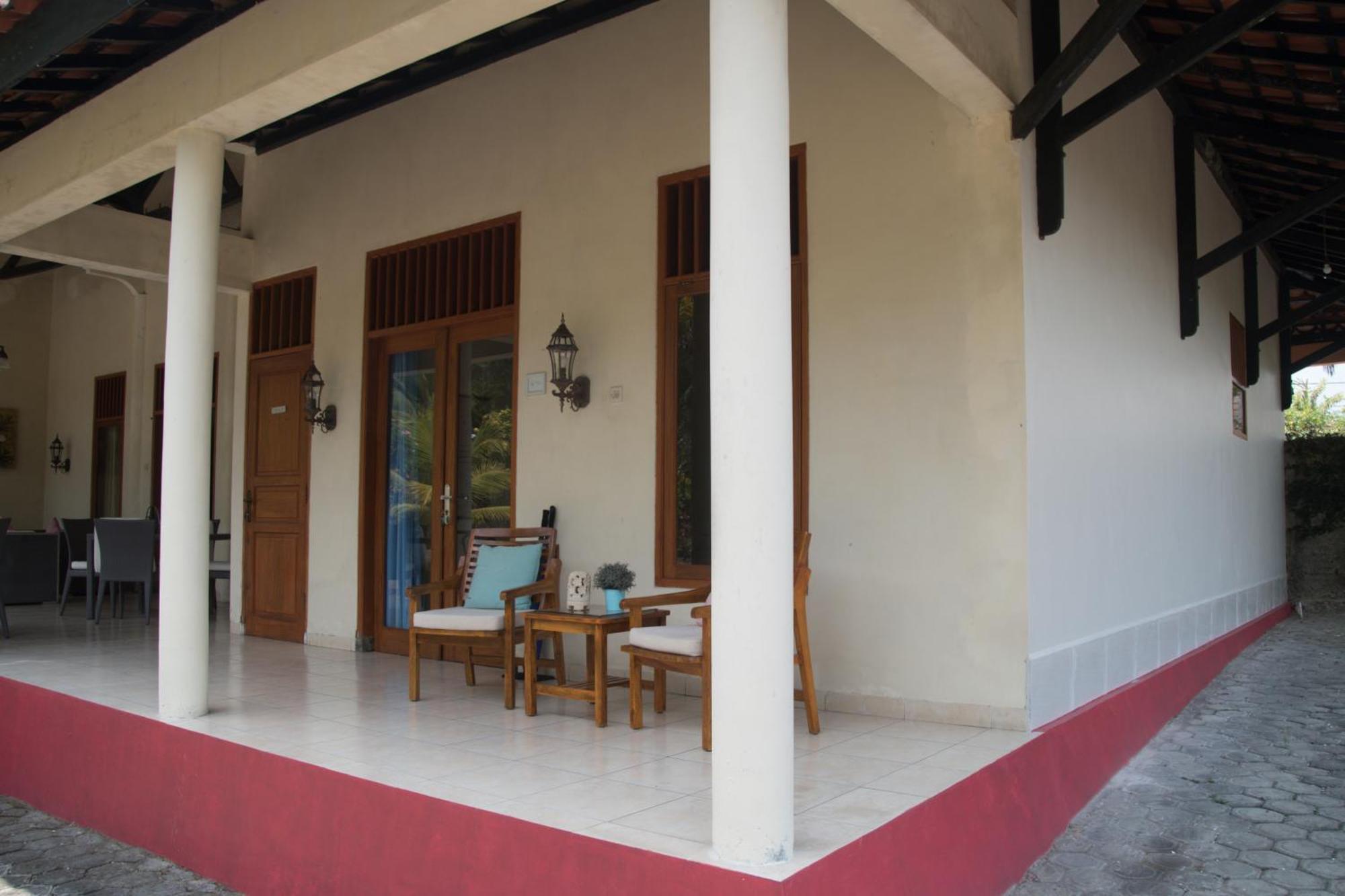 Kalibaru Guesthouse Rumah Senang מראה חיצוני תמונה