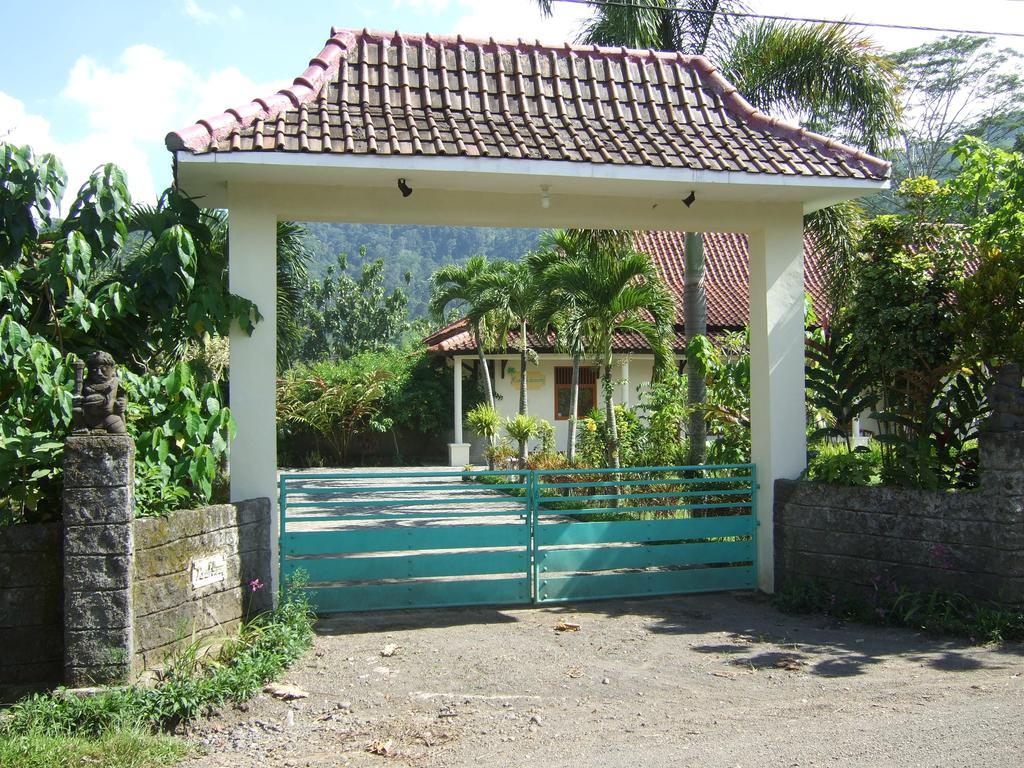 Kalibaru Guesthouse Rumah Senang מראה חיצוני תמונה