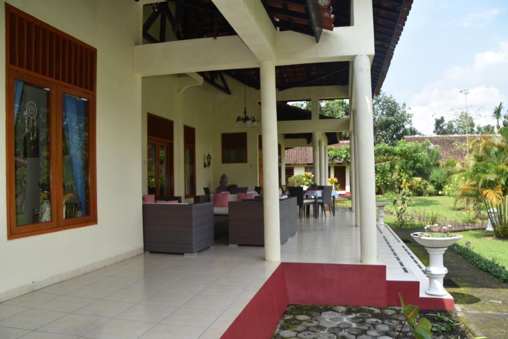 Kalibaru Guesthouse Rumah Senang מראה חיצוני תמונה