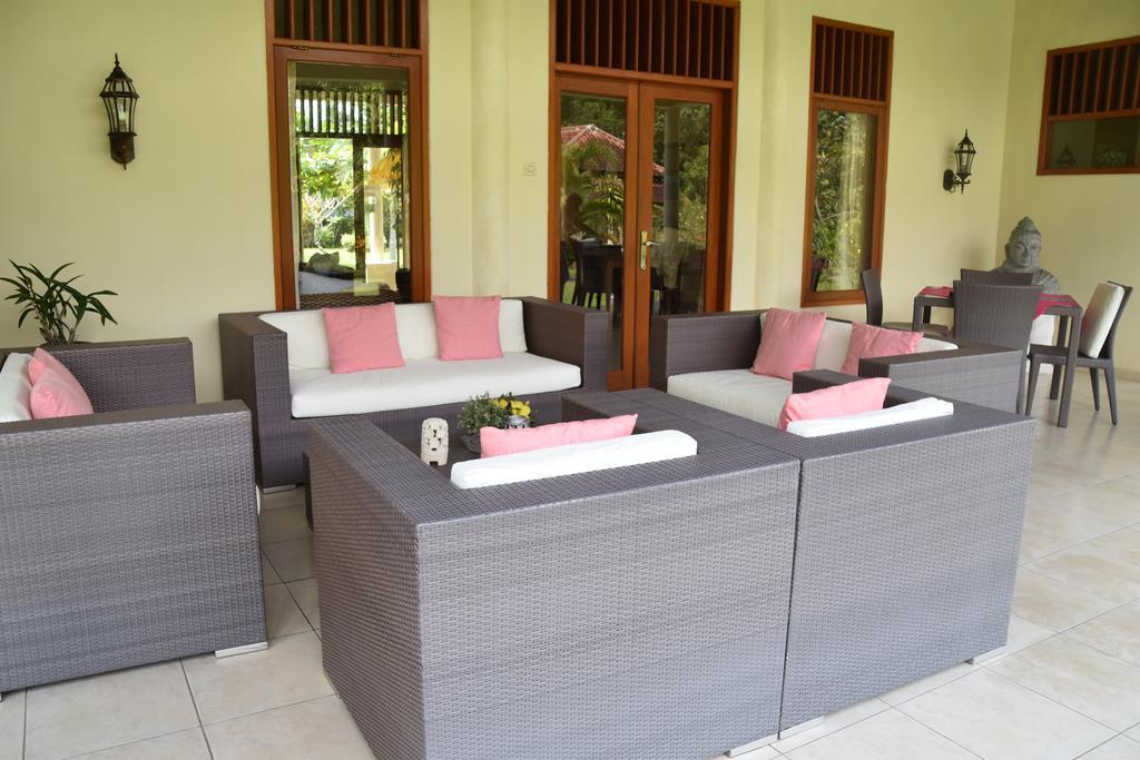 Kalibaru Guesthouse Rumah Senang מראה חיצוני תמונה